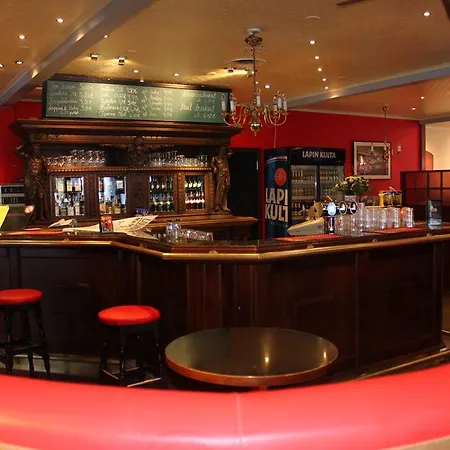 מלון Hotelli-ravintola Siitari